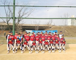 주말야구 연세유소년야구단 VS 파파스야구단과 경기 장면 입니다!! 대한유소년야구연맹 유소년야구 리틀야구 어린이야구 주말야구 야구교실