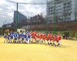 대한유소년야구연맹 가족 연세유소년야구단과 성동유소년야구단 단체 기념 촬영 입니다!! 대한유손녀야구연맹 유소년야구 리틀야구 어린이야구 주말야구 야구지식